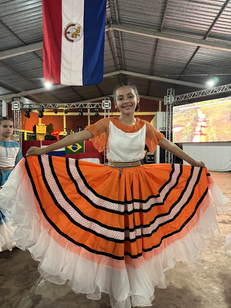 Cultura Paraguaia agitou Caracol no último sábado Cultura Paraguaia agitou Caracol no último sábado