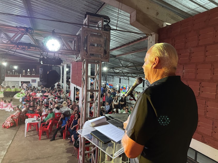 Cultura Paraguaia agitou Caracol no último sábado Cultura Paraguaia agitou Caracol no último sábado