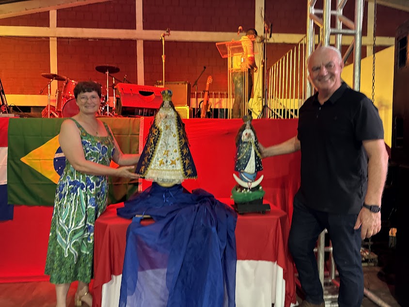 Cultura Paraguaia agitou Caracol no último sábado Cultura Paraguaia agitou Caracol no último sábado