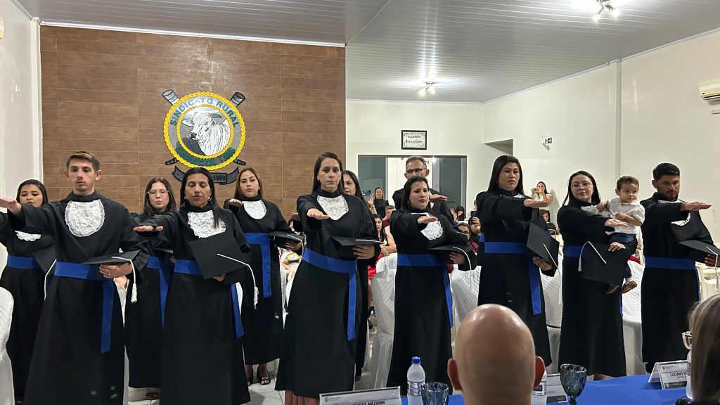 Caracol celebra formatura da primeira turma do Curso Técnico em Administração do Instituto Federal