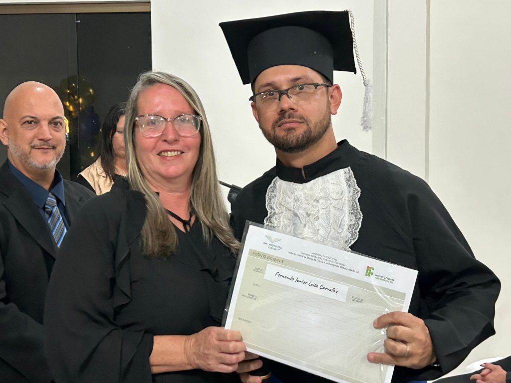Caracol celebra formatura da primeira turma do Curso Técnico em Administração do Instituto Federal