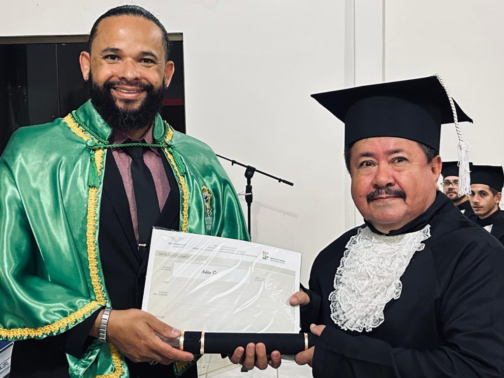 Caracol celebra formatura da primeira turma do Curso Técnico em Administração do Instituto Federal