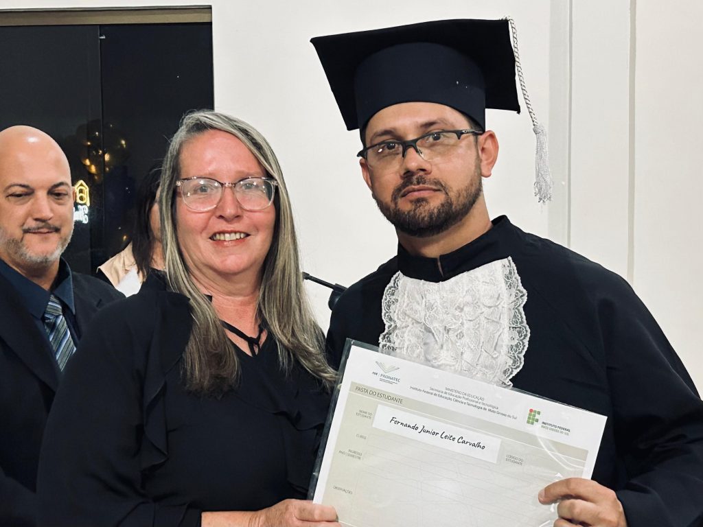 Caracol celebra formatura da primeira turma do Curso Técnico em Administração do Instituto Federal